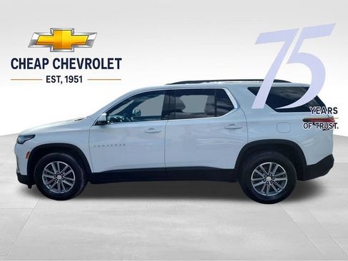 Used 2023 Chevrolet Traverse LT w/ LPO, Cargo Package AWD/4WD image 2