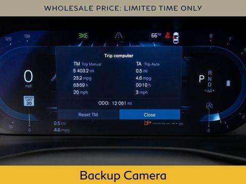 Used 2025 Volvo XC40 B5 Plus image 22