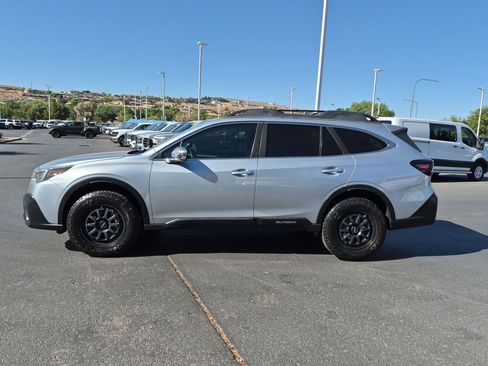 Used 2021 Subaru Outback Premium AWD/4WD image 7