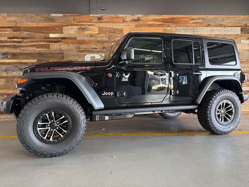 New 2026 Jeep Wrangler Unlimited Rubicon w/ Xtreme 35 Tire Package AWD/4WD image 19