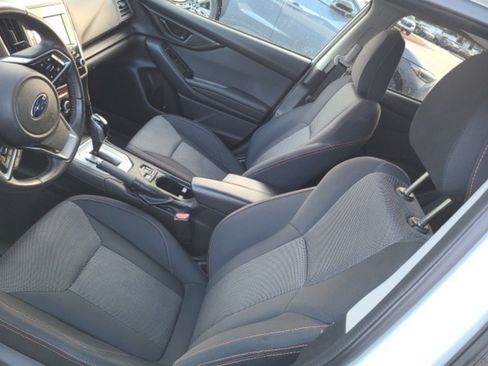 Used 2023 Subaru Crosstrek 2.0i Premium image 9