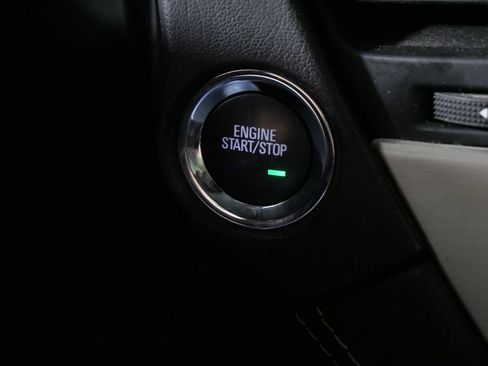 Used 2018 GMC Yukon XL Denali w/ Denali Ultimate Package AWD/4WD image 29