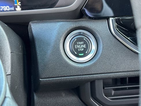 Used 2023 Chevrolet Colorado Trail Boss AWD/4WD image 28