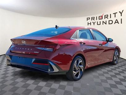 Used 2025 Hyundai Elantra Limited