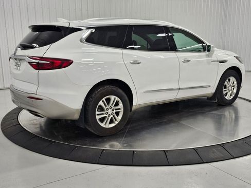 Used 2020 Buick Enclave Essence w/ Sound and Sites Package AWD/4WD image 5