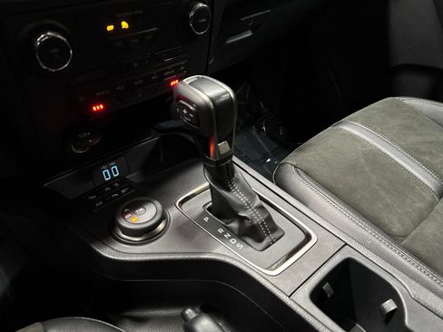 Used 2022 Ford Ranger Lariat w/ Tremor Off-Road Package image 30