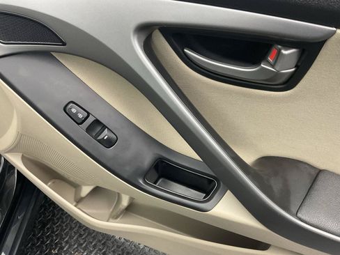 Used 2016 Hyundai Elantra Value Edition FWD image 22