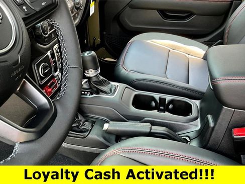 New 2025 Jeep Wrangler Unlimited Rubicon image 17