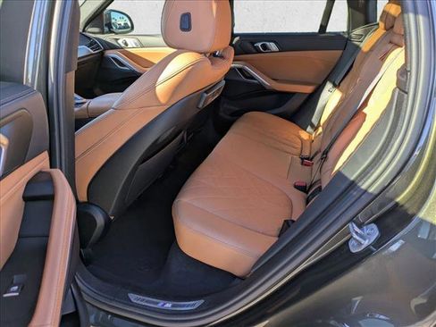 Used 2023 BMW X6 xDrive40i w/ M Sport Package image 19