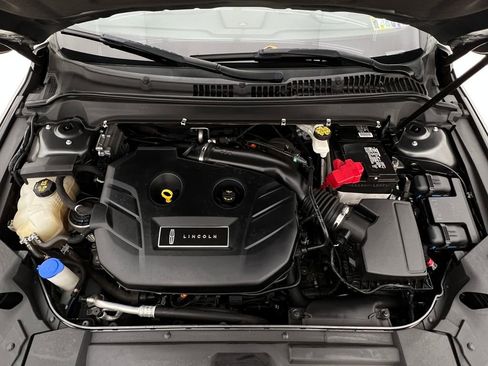 Used 2020 Lincoln MKZ AWD image 29