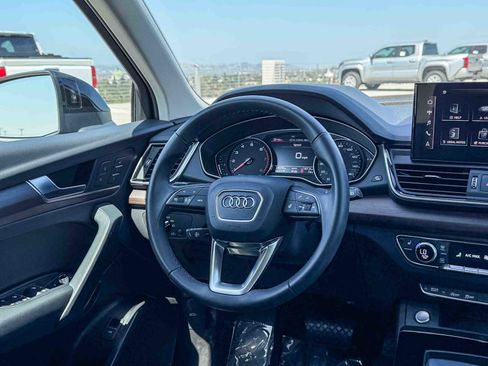 Used 2023 Audi Q5 2.0T Premium w/ Convenience Package AWD/4WD image 20