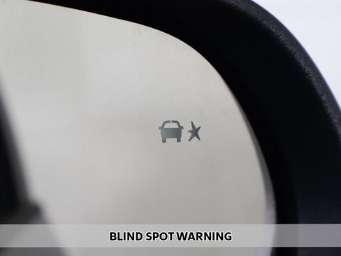 Used 2026 Chevrolet Equinox LT FWD image 5