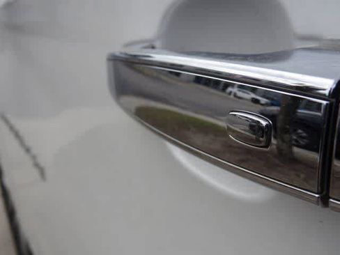 Used 2020 Chevrolet Traverse Premier image 27