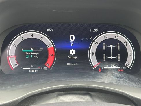 Used 2025 Toyota Highlander XSE AWD/4WD image 38