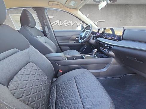 New 2026 Nissan Kicks SV w/ Cold Weather Package FWD image 24