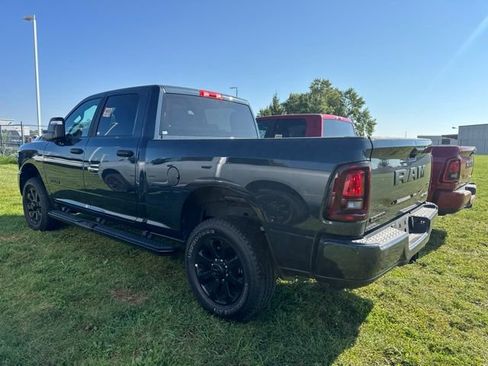 Used 2026 RAM 2500 Big Horn AWD/4WD image 4