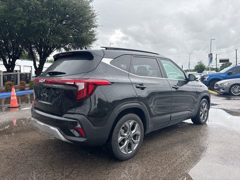 Used 2024 Kia Seltos S FWD image 3