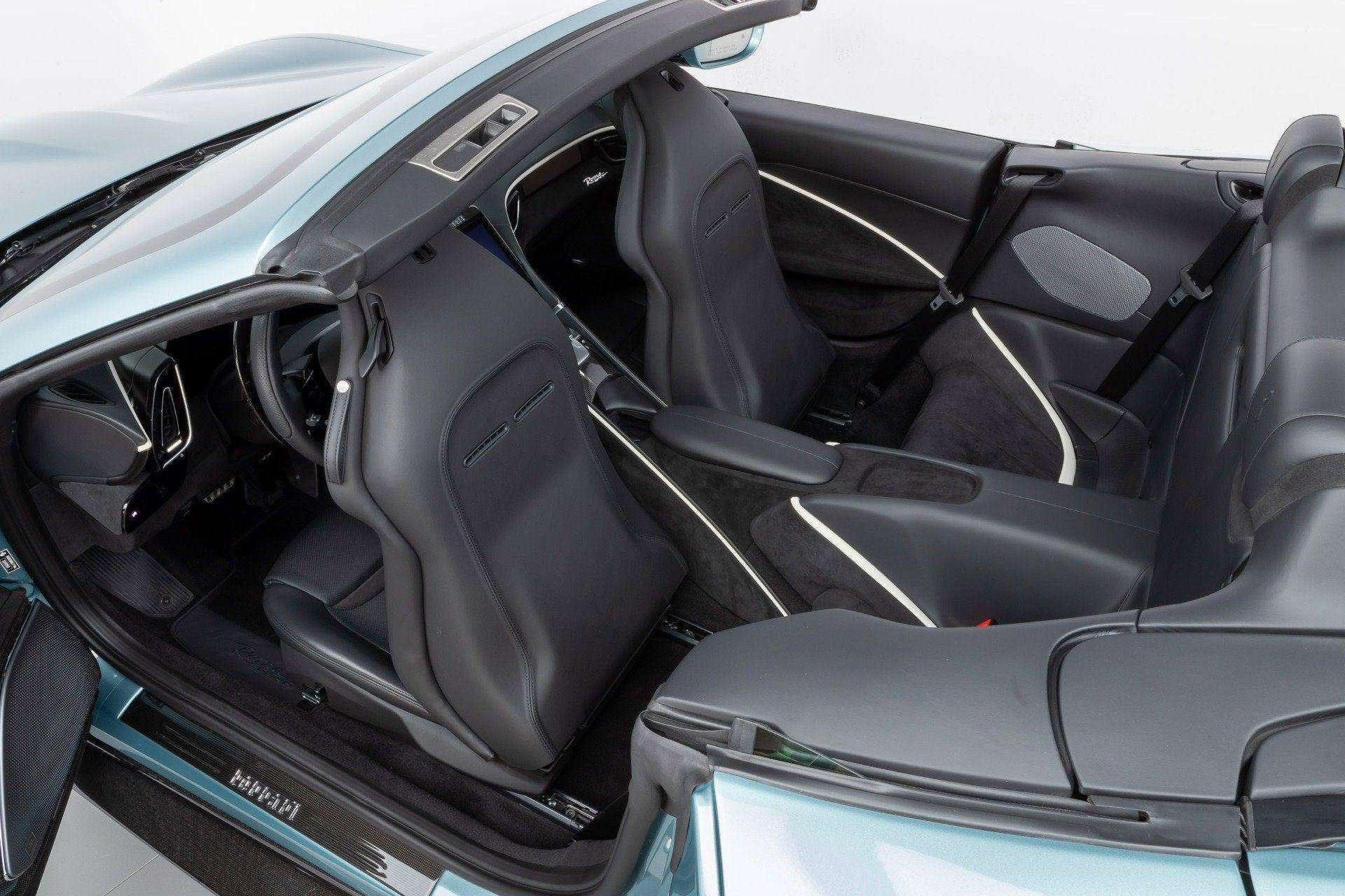Certified 2024 Ferrari Roma Spider RWD image 37