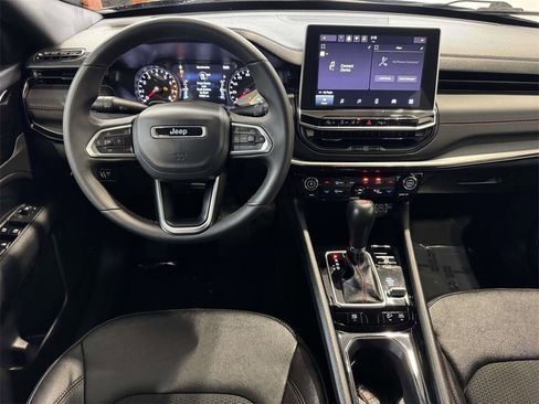 Certified 2024 Jeep Compass Trailhawk image 19