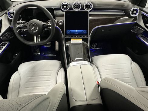 New 2026 Mercedes-Benz GLC 300 image 29