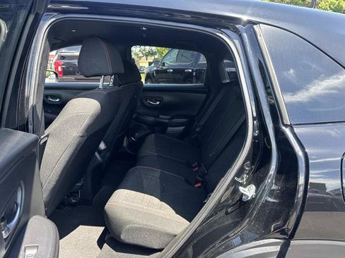 Used 2025 Honda HR-V Sport image 29