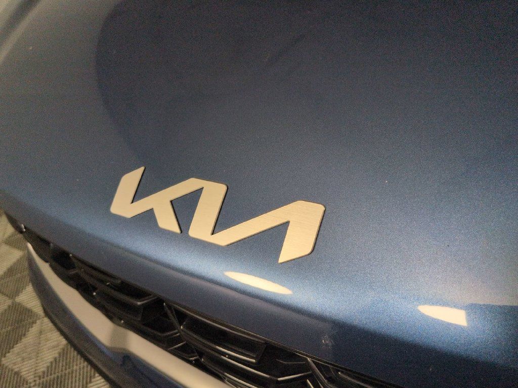 Used 2025 Kia Sorento EX AWD/4WD image 15