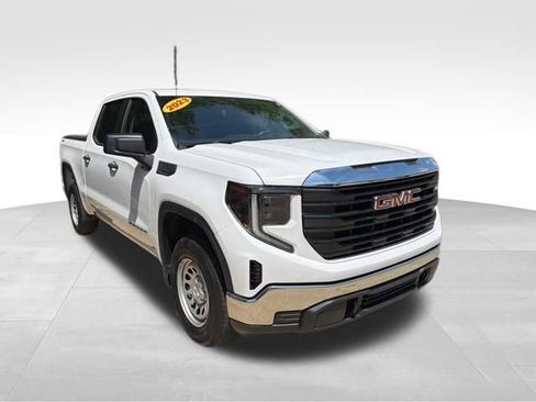 Used 2023 GMC Sierra 1500 Pro w/ Pro Value Package AWD/4WD image 3