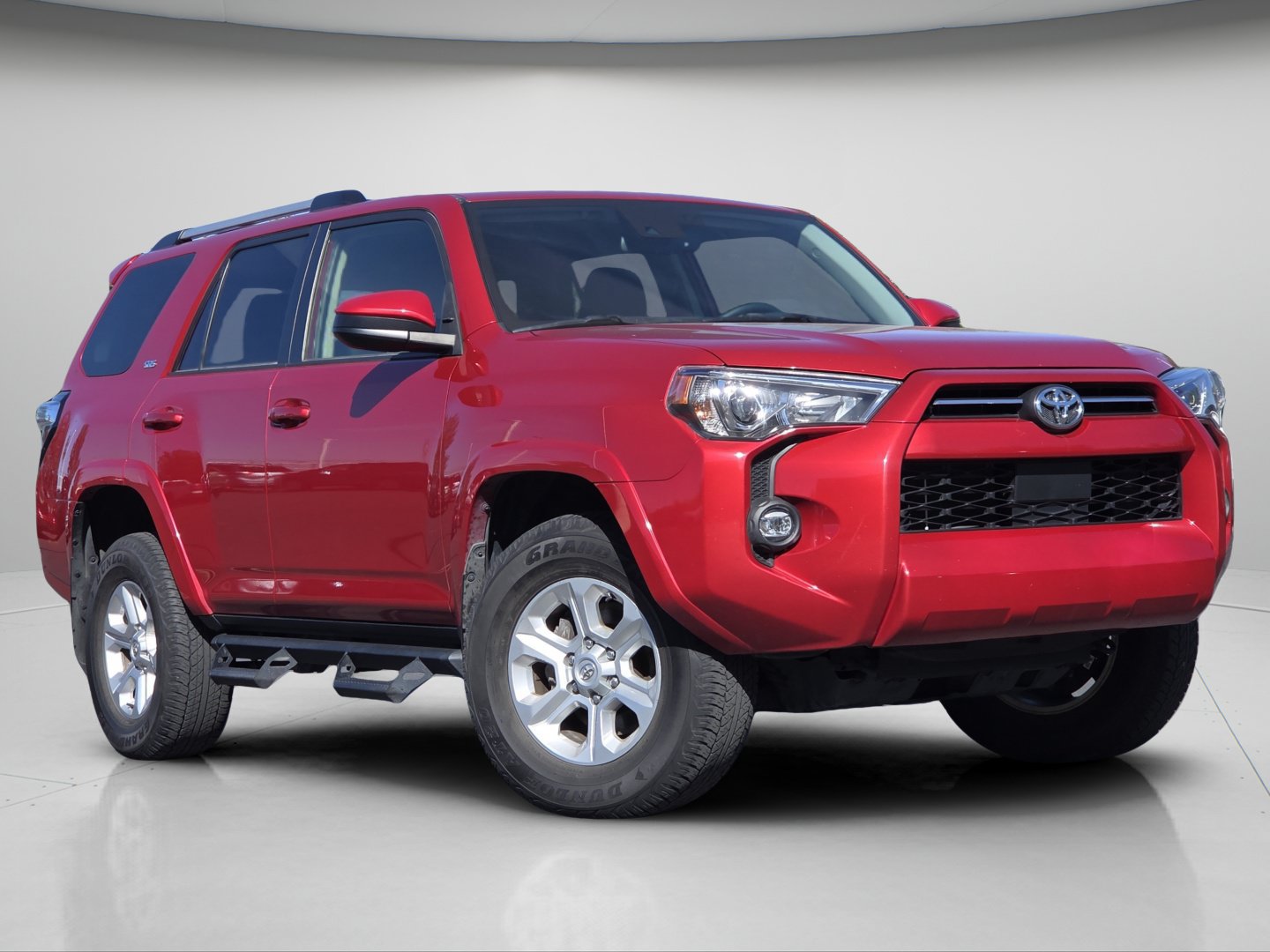 Certified 2023 Toyota 4Runner SR5 AWD/4WD image 2