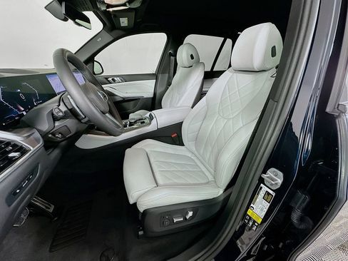 Certified 2024 BMW X5 xDrive40i w/ M Sport Package image 21