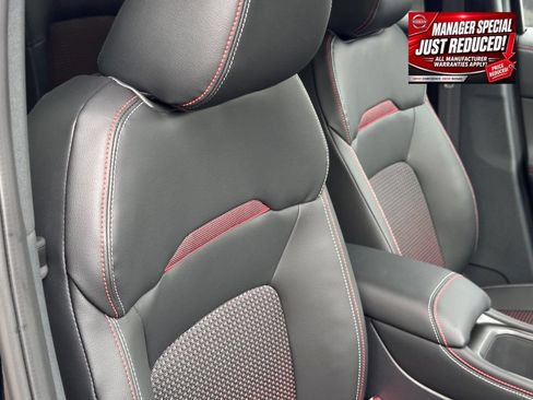 New 2025 Nissan Kicks SR AWD/4WD image 9