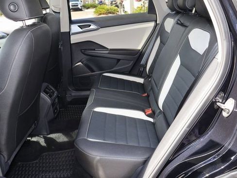 Certified 2025 Volkswagen Taos SEL image 13