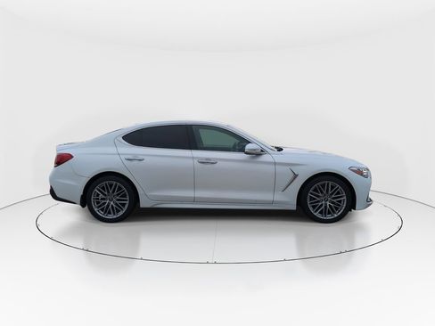 Used 2021 Genesis G70 2.0T RWD image 9