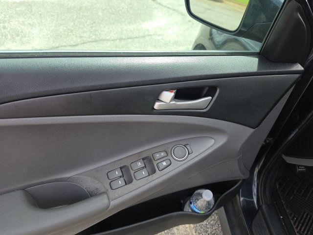Used 2014 Hyundai Sonata GLS FWD image 12