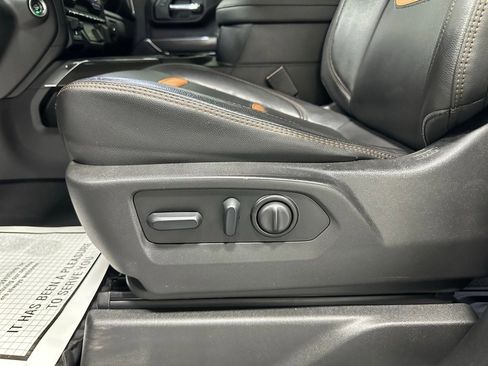 Used 2022 GMC Sierra 2500 AT4 image 13