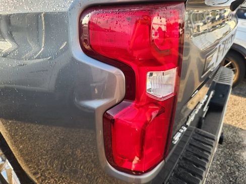 Used 2021 Chevrolet Silverado 1500 LTZ AWD/4WD image 7