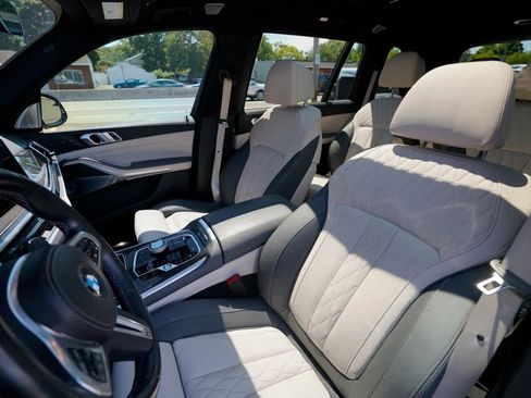 Used 2023 BMW X7 M60i w/ Executive Package AWD/4WD image 24