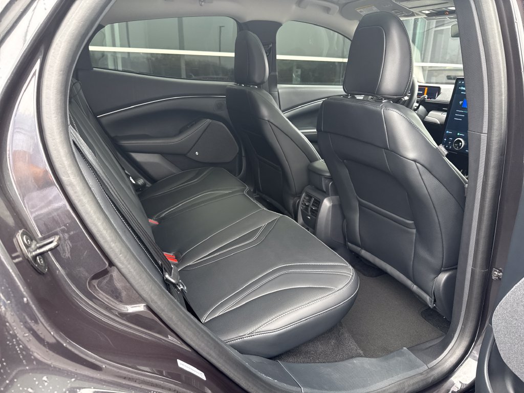 Used 2022 Ford Mustang Mach-E Premium AWD/4WD image 39