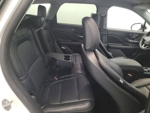 Used 2022 Lincoln Corsair AWD w/ Equipment Group 101A image 19