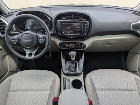 Certified 2023 Kia Soul LX w/ Option Group 015 FWD image 16