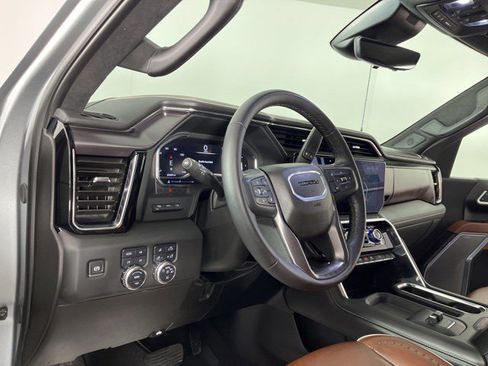 Used 2025 GMC Sierra 2500 Denali Ultimate w/ Max Trailering Package image 15