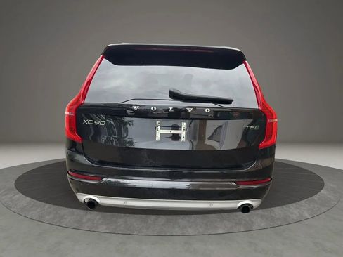 Used 2019 Volvo XC90 T5 Momentum AWD/4WD image 6