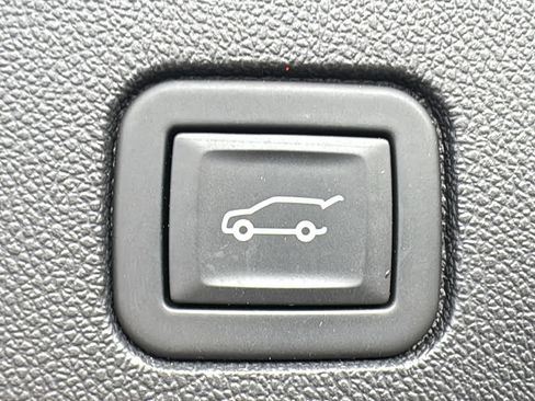 Certified 2023 Chevrolet Equinox LT AWD/4WD image 30