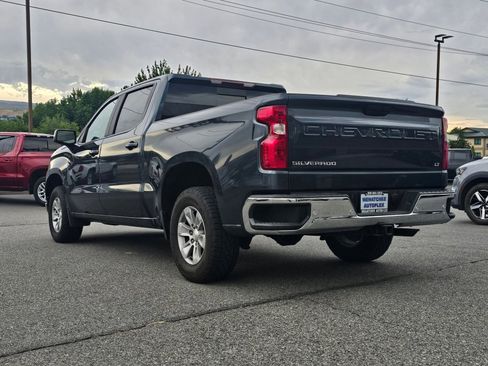 Used 2020 Chevrolet Silverado 1500 LT w/ Convenience Package AWD/4WD image 3