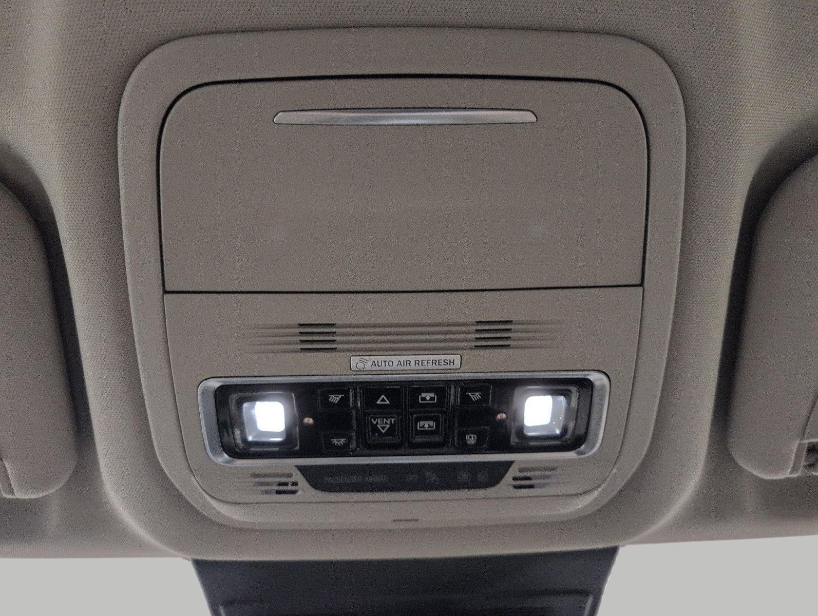 Used 2025 Lincoln Nautilus Premier w/ Equipment Group 102A AWD/4WD image 18