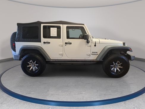 Used 2013 Jeep Wrangler Unlimited Sport AWD/4WD image 4