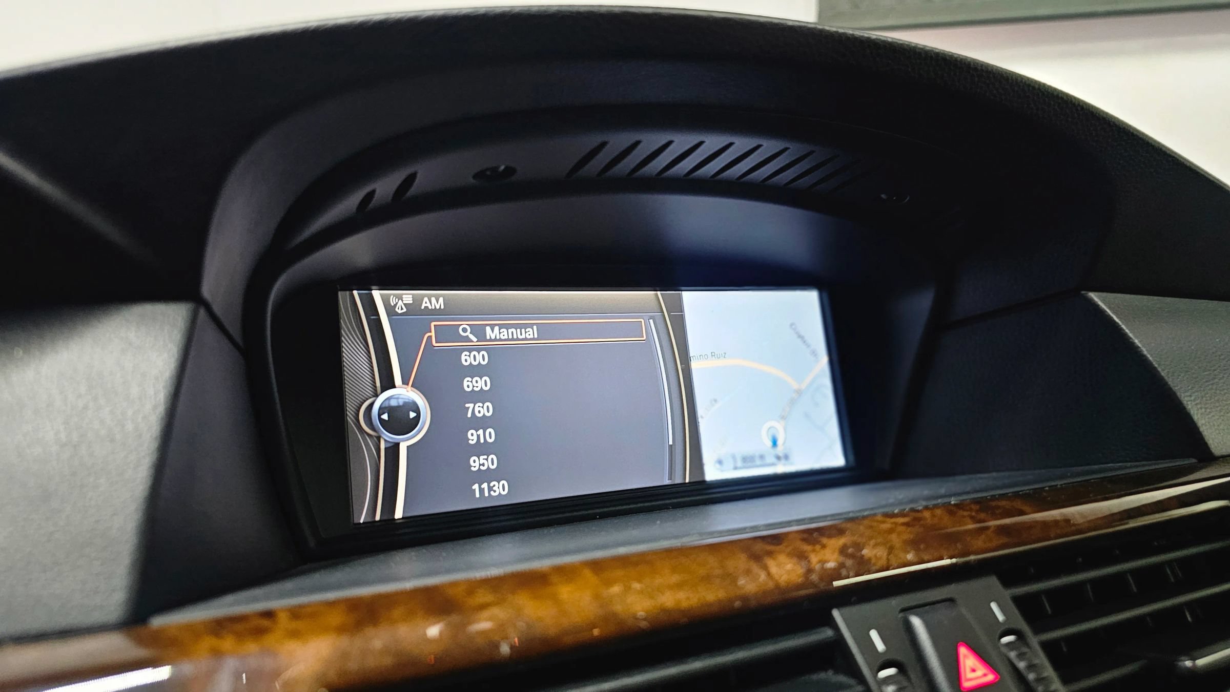 Used 2010 BMW 535i xDrive Wagon AWD/4WD image 36