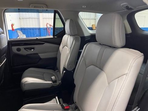 Used 2023 Honda Pilot EX-L image 18
