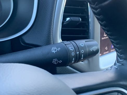 Used 2021 Jeep Compass Latitude w/ Sun and Sound Group image 18