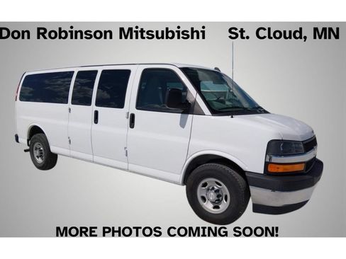 Used 2017 Chevrolet Express 3500 LT w/ LT Preferred Equipment Group RWD image 1