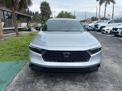 Used 2024 Honda Accord Sport image 3